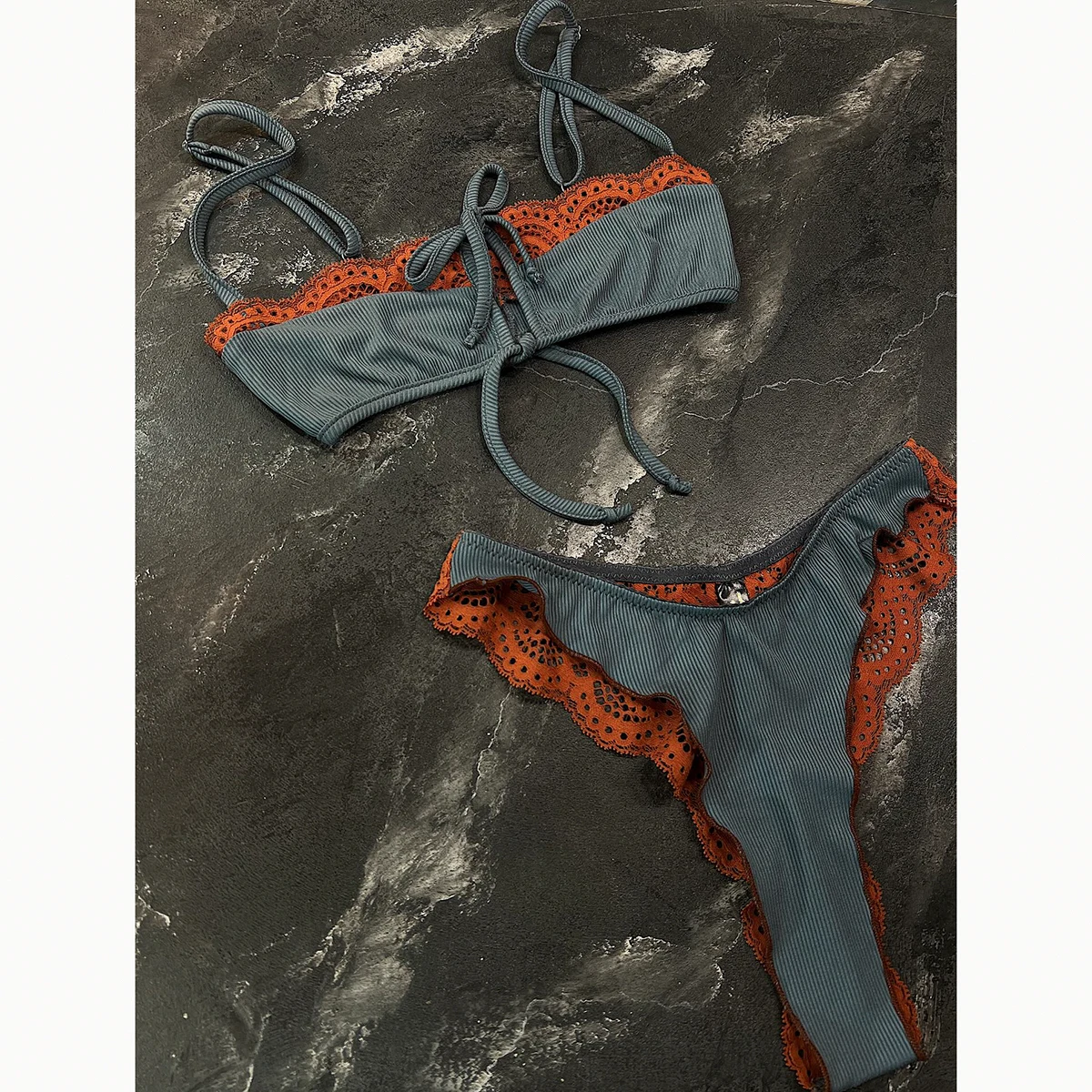Bandeau Bikinis 2025 Sexy Women Swimsuit Swimwear Female Thong Ptachwork Bikini Set Biquini Bathing Suit Swimming Suit Beachwear
Bandeau Bikinis 2025 Sexy Women Swimsuit Swimwear Female Thong Ptachwork Bikini Set Biquini Bathing Suit Swimming Suit Beachwear