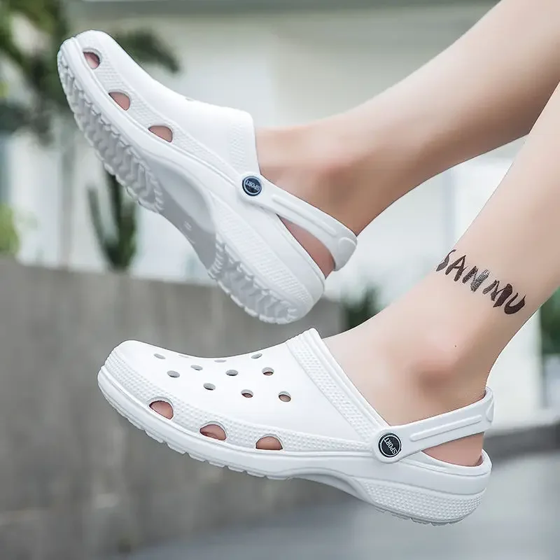 Мужские шлепанцы, мягкие туфли-лодочки Eva Hole Sabot на платформе, полумужские тапочки 2025 года, модельер, роскошные тканевые туфли высокого качества
Мужские шлепанцы, мягкие туфли-лодочки Eva Hole Sabot на платформе, полумужские тапочки 2025 года, модельер, роскошные тканевые туфли высокого качества