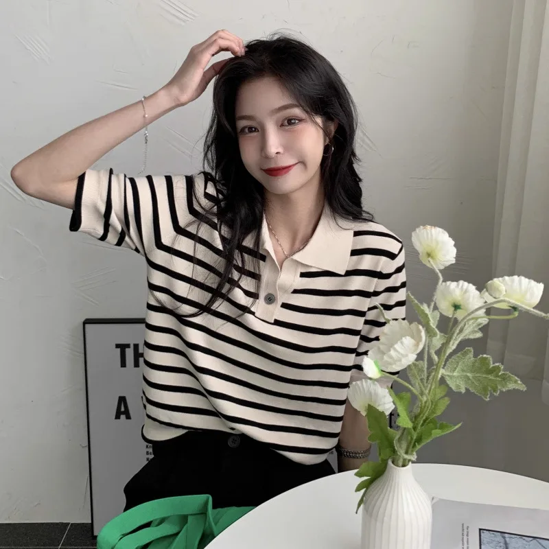 Trendy Thin Stripe Knitted Shirt Short Sleeve Women Sweet Cool Shirt T Shirt 2026 Elegant Easy to Wear Summer Top
Trendy Thin Stripe Knitted Shirt Short Sleeve Women Sweet Cool Shirt T Shirt 2026 Elegant Easy to Wear Summer Top