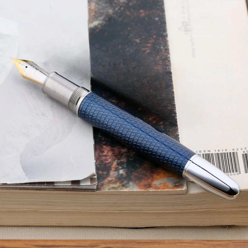 MAJOHN P136 Fountain Pens Twilight Blue Resin Coated Metal Piston Fountain Pen with 3D Pattern and Non-Slip Stainless Steel Grip
MAJOHN P136 Fountain Pens Twilight Blue Resin Coated Metal Piston Fountain Pen with 3D Pattern and Non-Slip Stainless Steel Grip
