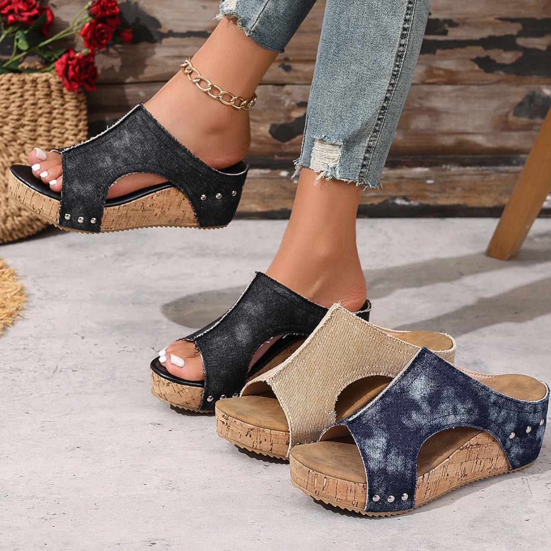 Women Wedges Slippers New Summer Retro Platform Sandals Women Peep Toe Elegant Slippers Anti-slip Outdoor shoes Slides Women
Women Wedges Slippers New Summer Retro Platform Sandals Women Peep Toe Elegant Slippers Anti-slip Outdoor shoes Slides Women
