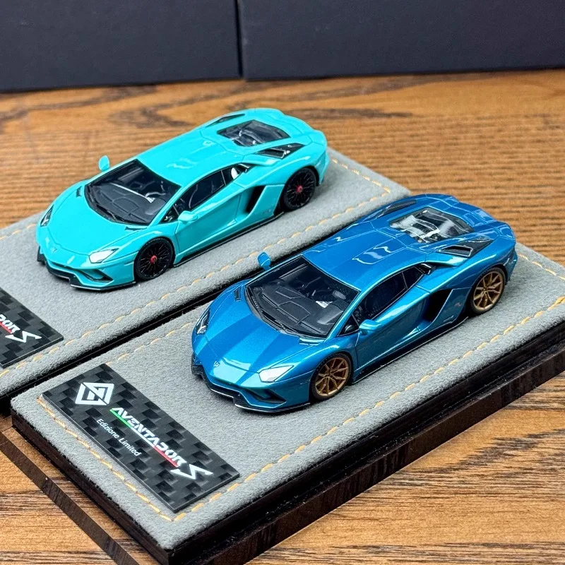 In stock: 1:64 Lamborghini Aventador S LP740 die-cast simulation resin car model, boy gift toy, adult collectible ornament.
In stock: 1:64 Lamborghini Aventador S LP740 die-cast simulation resin car model, boy gift toy, adult collectible ornament.