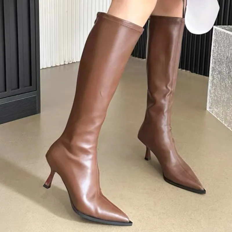 Women's Autumn New Classic Solid Color Leather Mid-calf Boots Daily Home Office Shopping Lightweight Wear-resistant High Boots
Women's Autumn New Classic Solid Color Leather Mid-calf Boots Daily Home Office Shopping Lightweight Wear-resistant High Boots