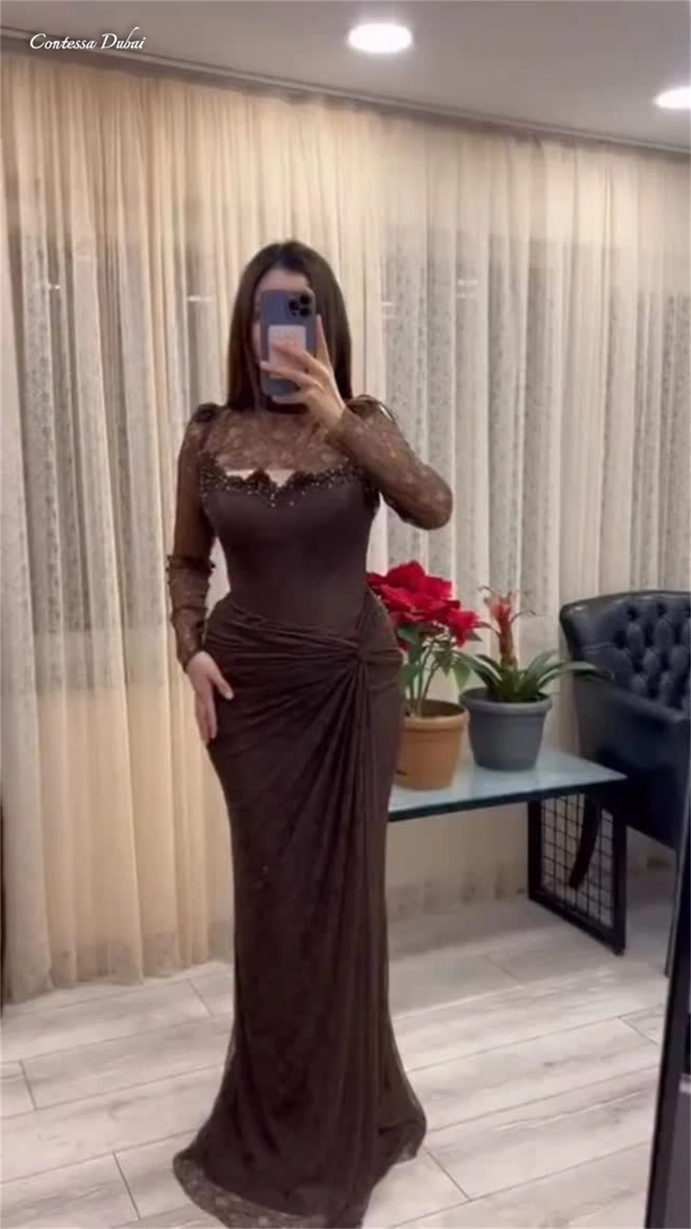 Contessa Custom Brown Long-sleeved lace Prom Dress Crystal neckline Corset robes de soirée Floor-Length Formal events dress 2026
Contessa Custom Brown Long-sleeved lace Prom Dress Crystal neckline Corset robes de soirée Floor-Length Formal events dress 2026