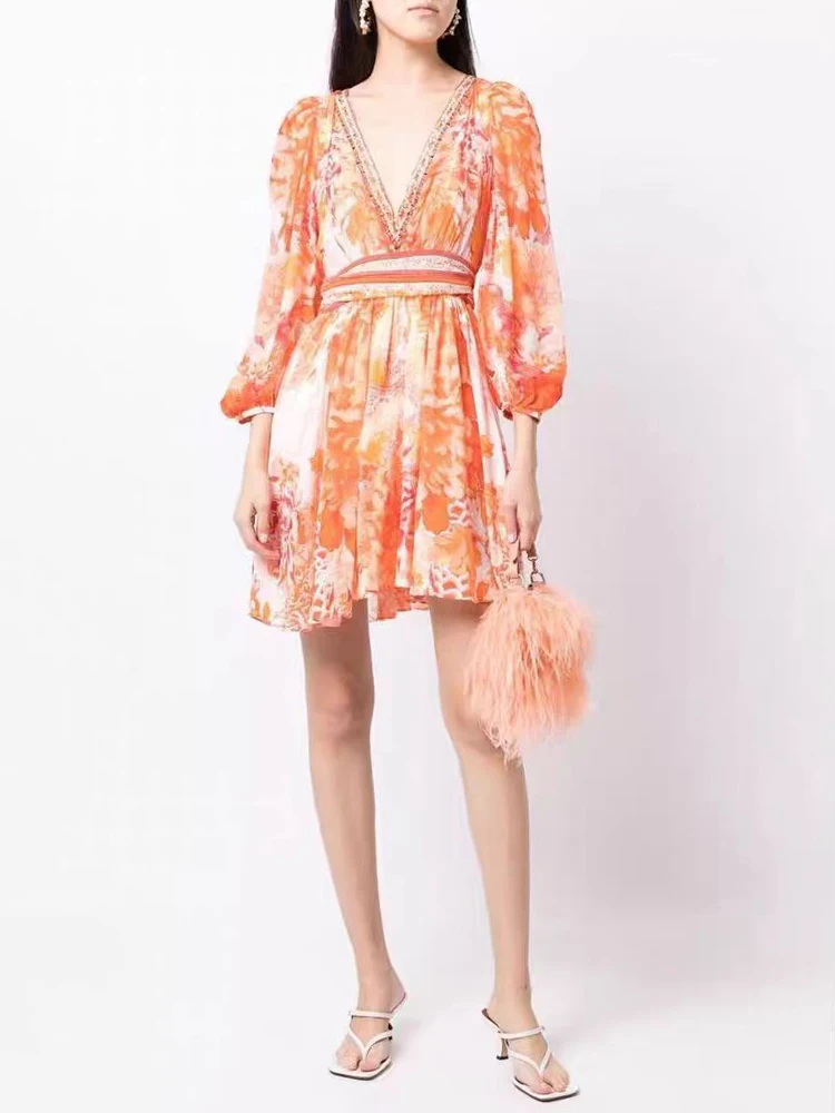 Heavy process hot drill vintage printed V-neck drop pleated high-waisted dress 2025 spring women's fashion loose puffy skirt
Heavy process hot drill vintage printed V-neck drop pleated high-waisted dress 2025 spring women's fashion loose puffy skirt