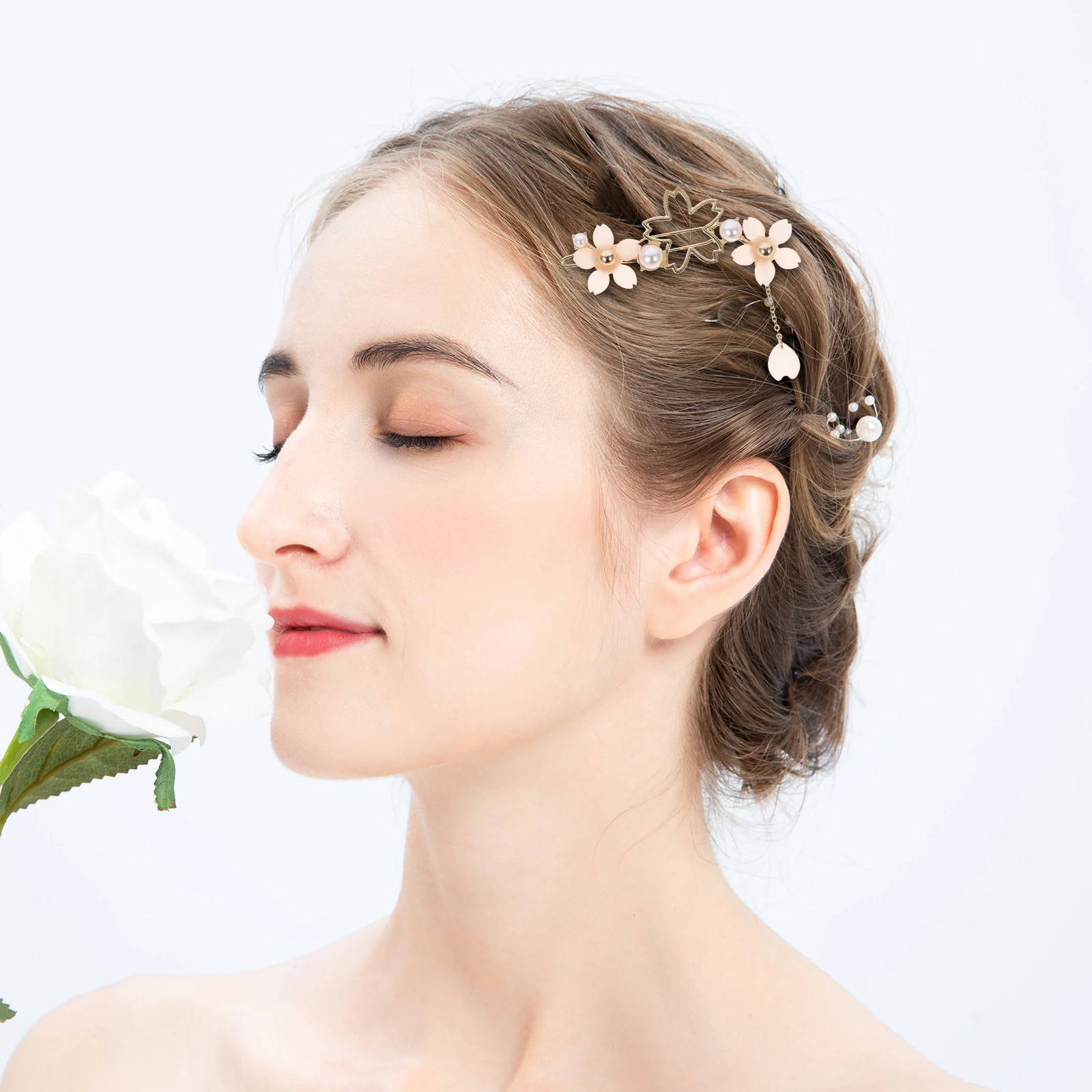 2pcs Pearl Hair Clips Alloy Material Good Grip Fresh Hair Accessories For Women Girls Elegant Fashion Hairpin Dress-Up Tools
2pcs Pearl Hair Clips Alloy Material Good Grip Fresh Hair Accessories For Women Girls Elegant Fashion Hairpin Dress-Up Tools