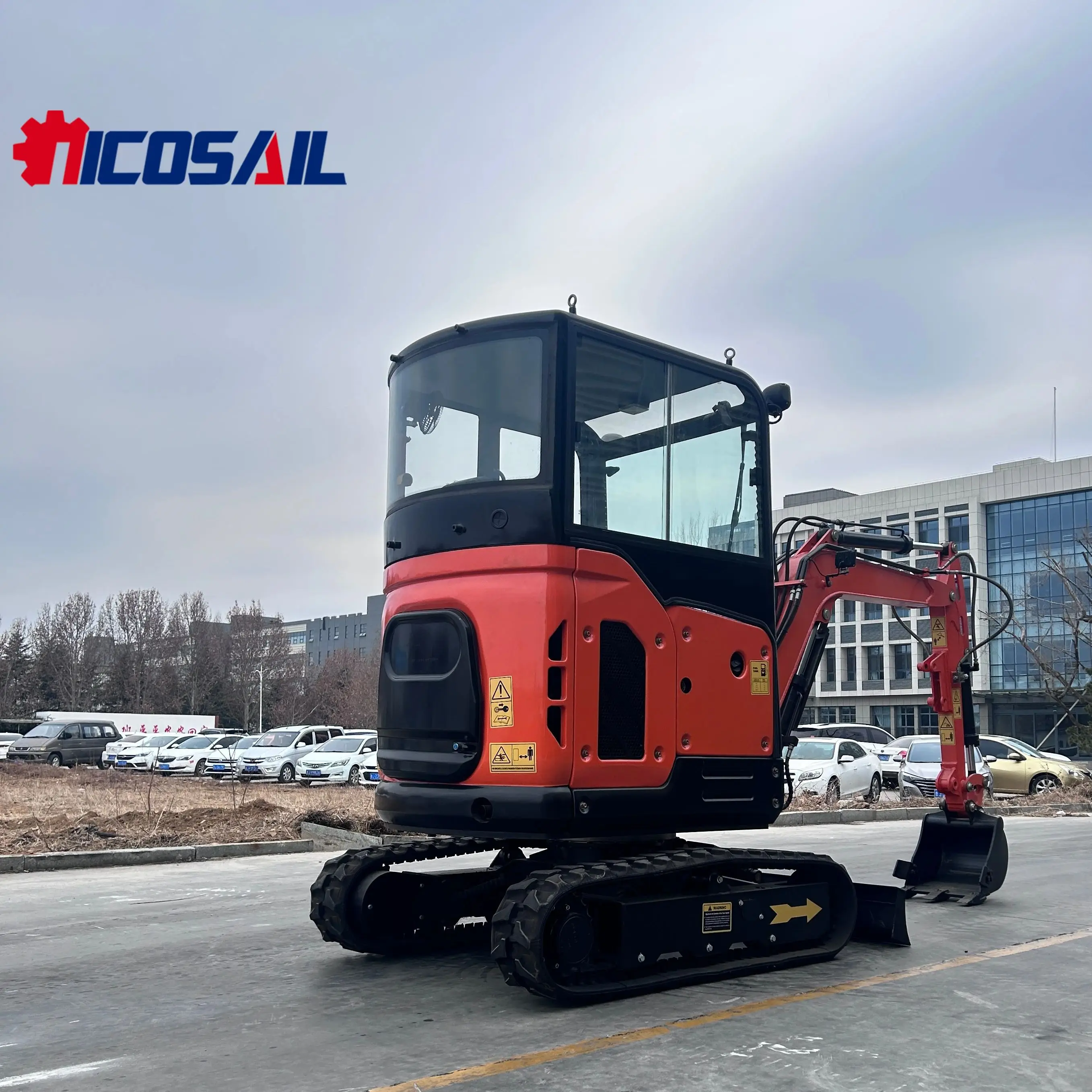 Мини 2,5-тонный гусеничный экскаватор для узких рабочих мест с кабиной
Мини 2,5-тонный гусеничный экскаватор для узких рабочих мест с кабиной