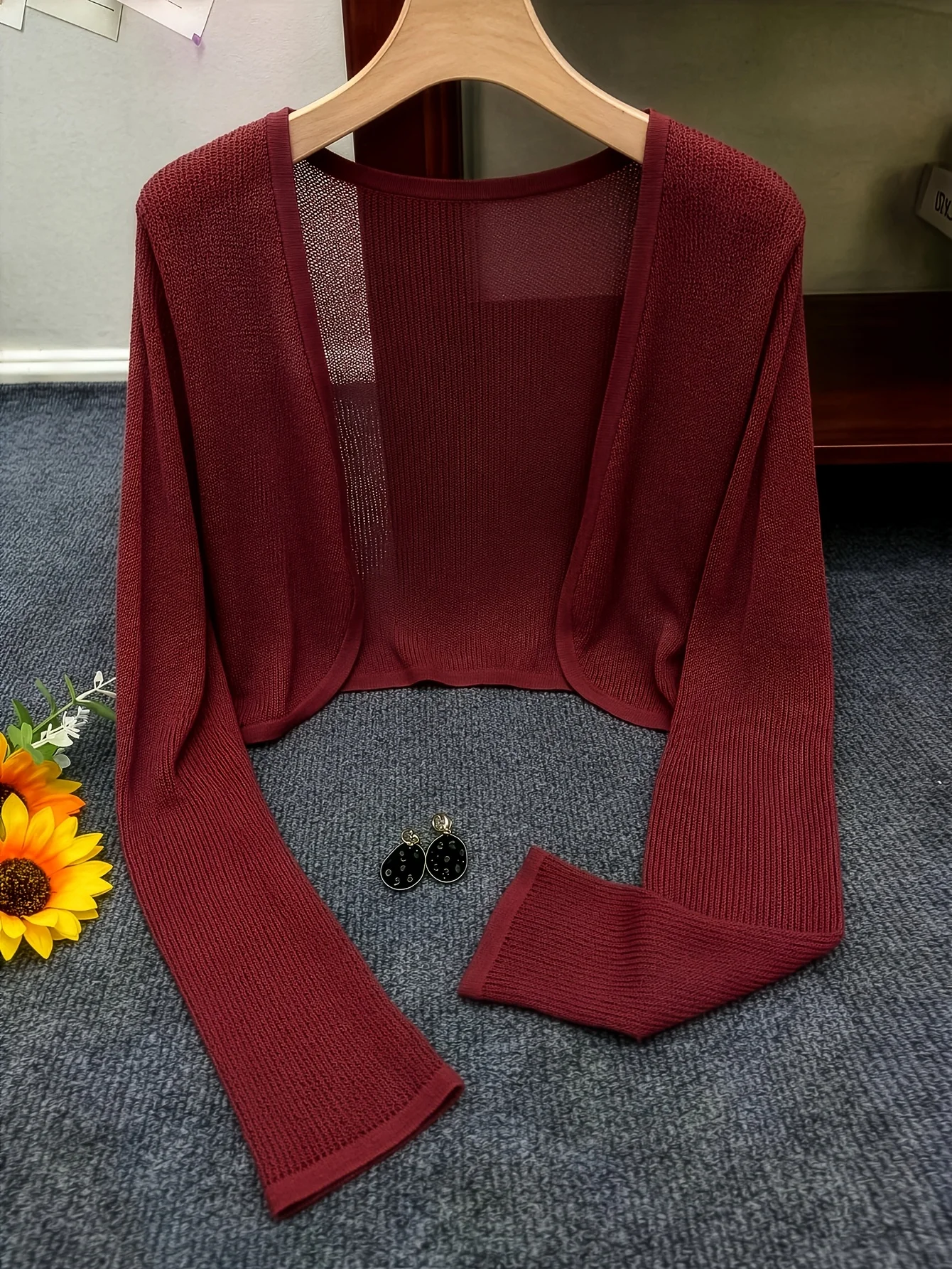 Summer Thin Solid Color Long Sleeve Knit Cardigan Sunscreen Air Conditioner Shirt Elegant Women Outerwear
Summer Thin Solid Color Long Sleeve Knit Cardigan Sunscreen Air Conditioner Shirt Elegant Women Outerwear