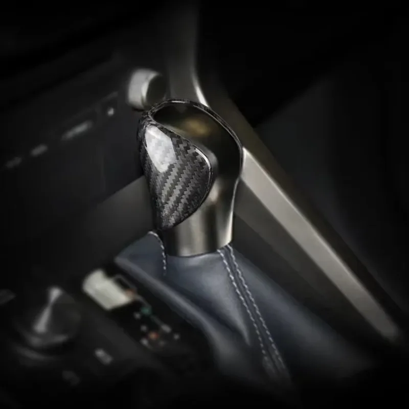 Для Lexus RX IS NX GS RC настоящая сухая ручка переключения передач из углеродного волокна, модификация ручки переключения передач, аксессуары для интерьера, украшение интерьера
Для Lexus RX IS NX GS RC настоящая сухая ручка переключения передач из углеродного волокна, модификация ручки переключения передач, аксессуары для интерьера, украшение интерьера