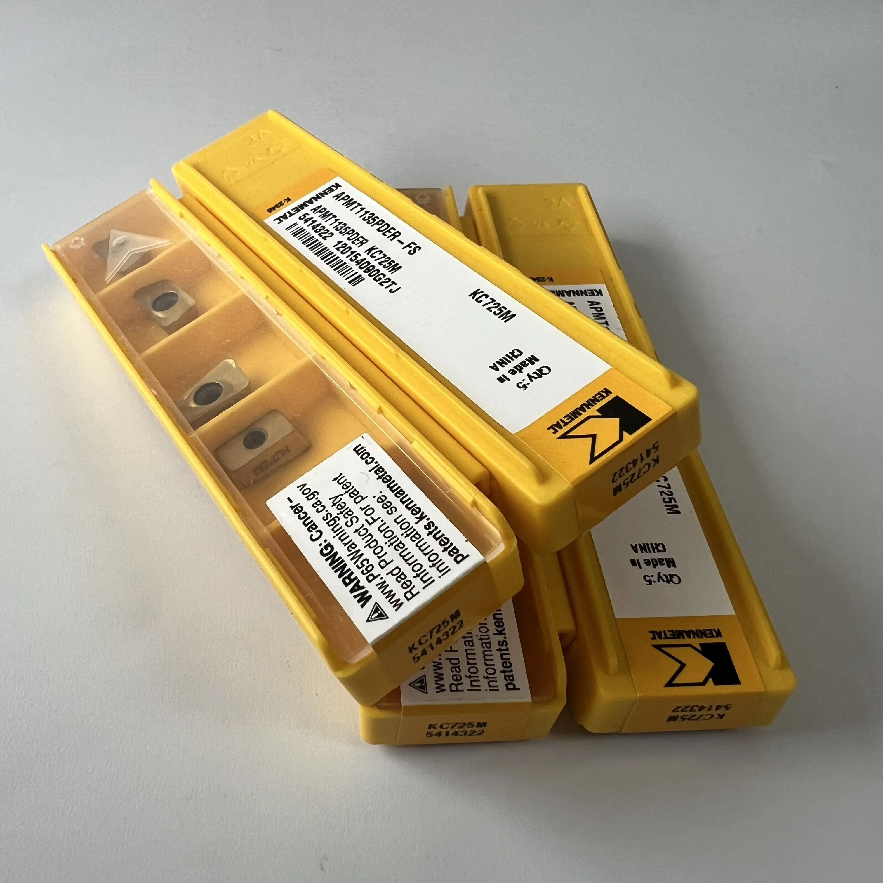 US import 5pcs/box APMT1135PDER-FS KC725M
US import 5pcs/box APMT1135PDER-FS KC725M