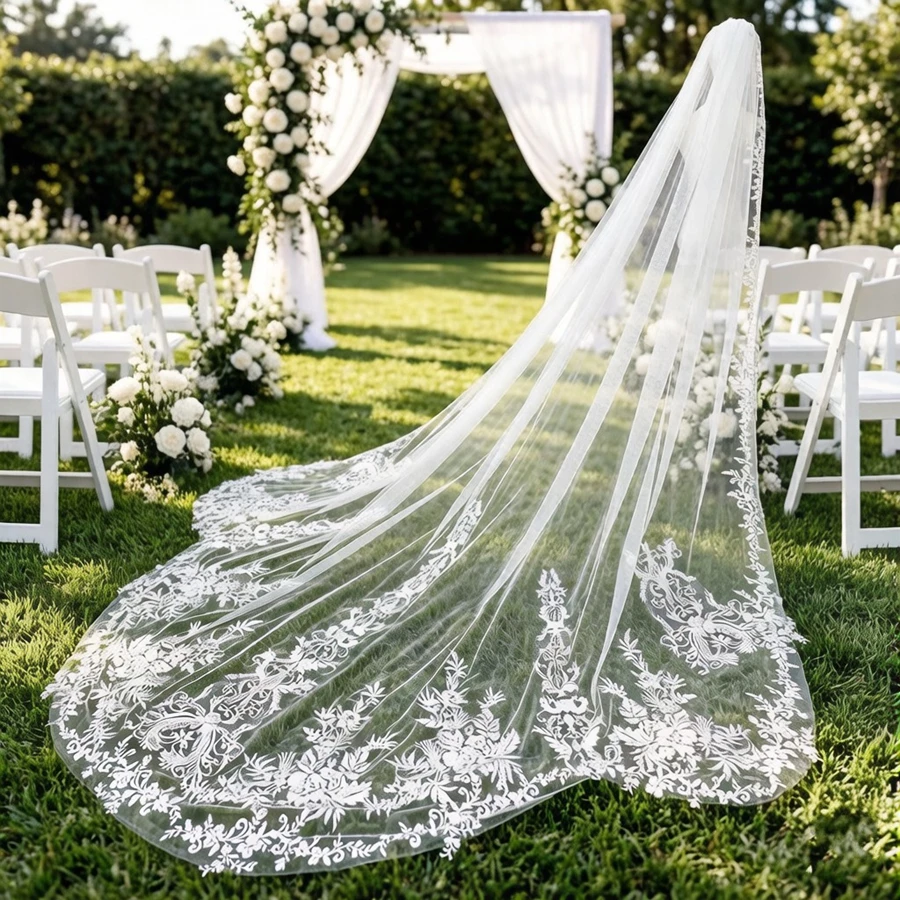 Customized Ivory Lace Appliques Wedding Veils Cathedral Bride wedding accessories Bride to be Bridal Veil vestidos de novia
Customized Ivory Lace Appliques Wedding Veils Cathedral Bride wedding accessories Bride to be Bridal Veil vestidos de novia