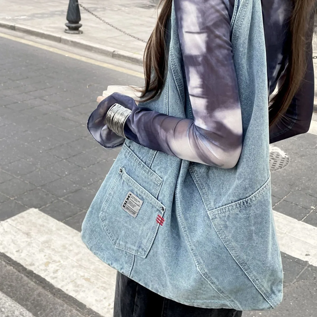 Retro Single Shoulder Denim Versatile Canvas Bags Student Versatile Large Capacity Shoulder Bag 
Retro Single Shoulder Denim Versatile Canvas Bags Student Versatile Large Capacity Shoulder Bag