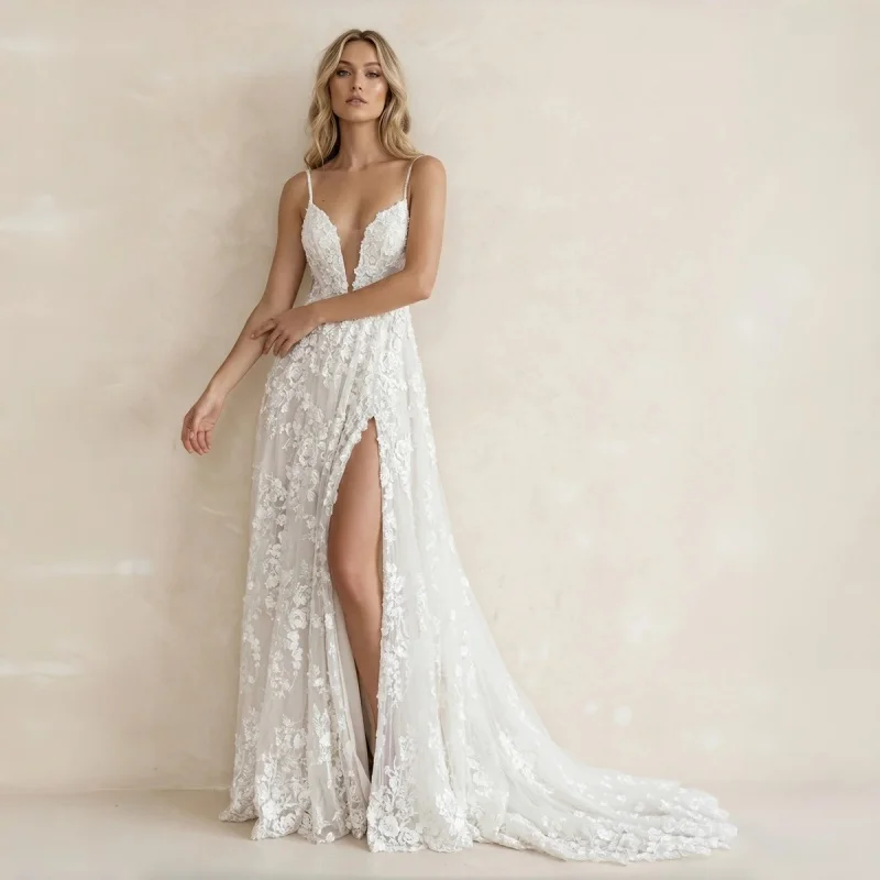 White Boho A-Line Lace Wedding Dress With Appliques High Front Slit Cascading 3D Floral Appliques Open V-Back Customizable 2026
White Boho A-Line Lace Wedding Dress With Appliques High Front Slit Cascading 3D Floral Appliques Open V-Back Customizable 2026