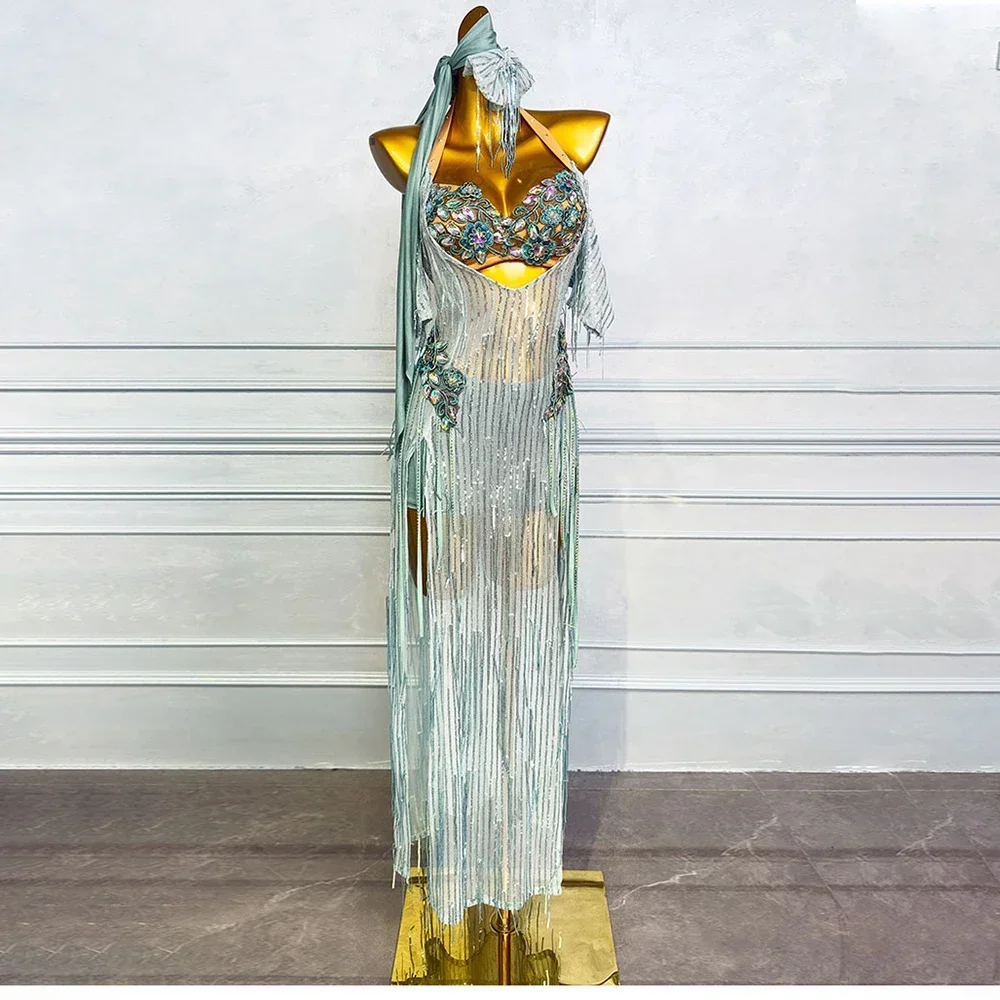 Комплект костюмов для танца живота для женщин, халат и бюстгальтер с кисточками, на заказ для взрослых, детская шааби, балядная одежда для выступлений, наряд, новинка
Комплект костюмов для танца живота для женщин, халат и бюстгальтер с кисточками, на заказ для взрослых, детская шааби, балядная одежда для выступлений, наряд, новинка