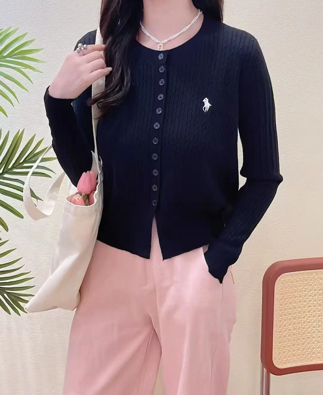 Chic Fashion Knitted Tops Women Rib Knitted Slim Elastic Single-breasted Pullover Sweaters Autumn Winter Outfits Shirts
Chic Fashion Knitted Tops Women Rib Knitted Slim Elastic Single-breasted Pullover Sweaters Autumn Winter Outfits Shirts