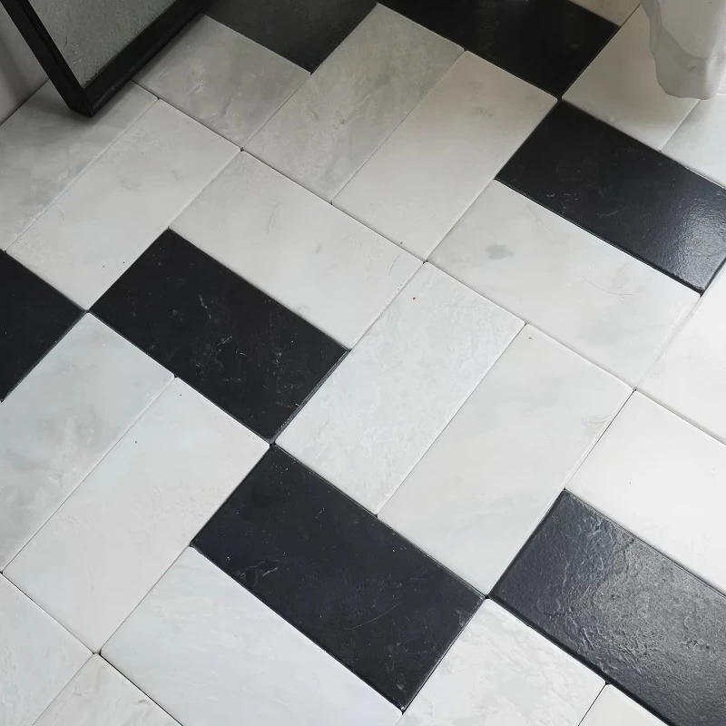 Black and white lime stone color matching stone mosaic retro B & B hotel clubhouse clothing coffee shop non-slip floor tiles
Black and white lime stone color matching stone mosaic retro B & B hotel clubhouse clothing coffee shop non-slip floor tiles