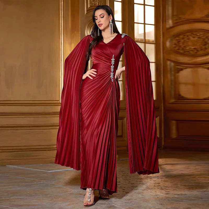 Red Christmas dress formal settings temperament cape sleeves diamond dress, high-end temperament classic luxury women's clothing
Red Christmas dress formal settings temperament cape sleeves diamond dress, high-end temperament classic luxury women's clothing