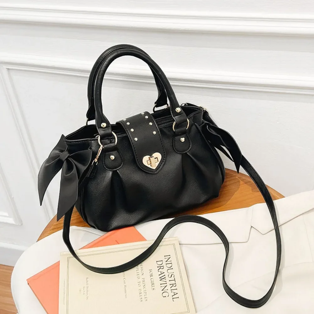 New PU shoulder messenger women's bag fashion temperament Internet celebrity same leisure bag manufacturers wholesale
New PU shoulder messenger women's bag fashion temperament Internet celebrity same leisure bag manufacturers wholesale