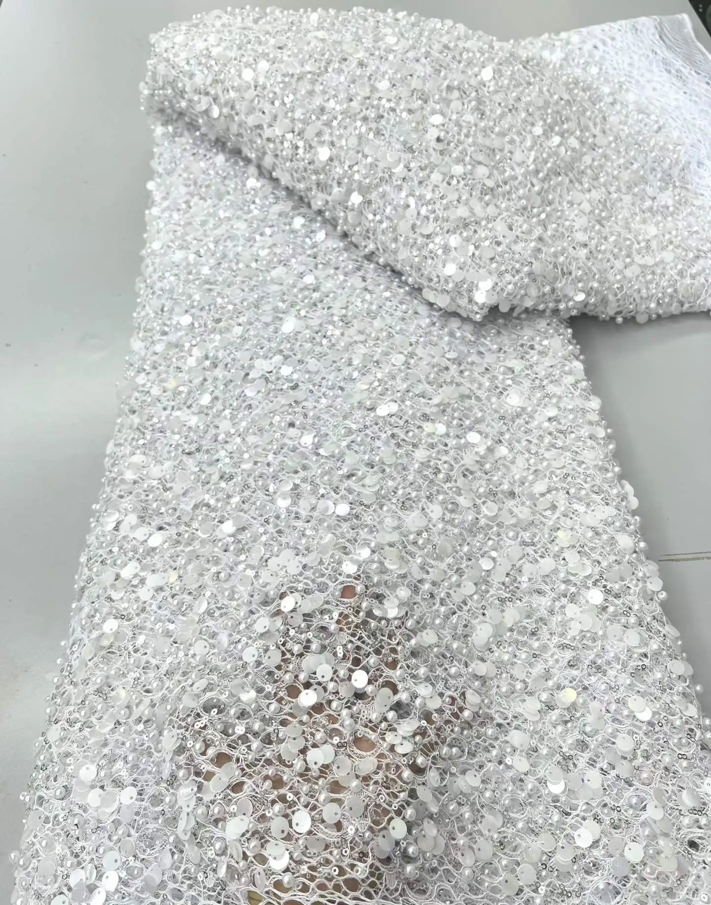 Luxury Beads 3D Embroidered Tulle Lace Fabric 2026 High Quality African Lace Fabric Sequins Mesh Lace Francefor Sewing Dress
Luxury Beads 3D Embroidered Tulle Lace Fabric 2026 High Quality African Lace Fabric Sequins Mesh Lace Francefor Sewing Dress