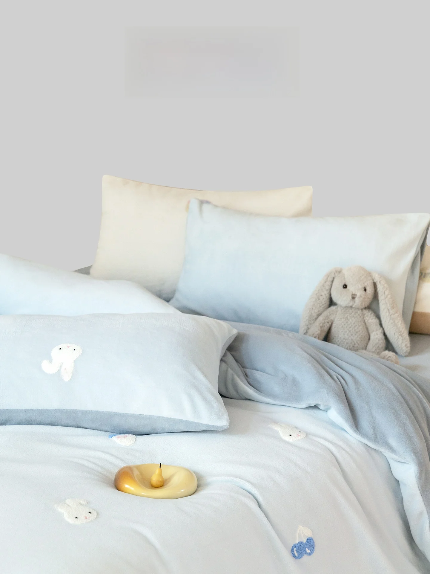 Warm Cloud Rabbit Milk Velvet Four-Piece Bedding Set Autumn Winter Cartoon Sle Duvet Cover Bedding eet Bed Protector
Warm Cloud Rabbit Milk Velvet Four-Piece Bedding Set Autumn Winter Cartoon Sle Duvet Cover Bedding eet Bed Protector