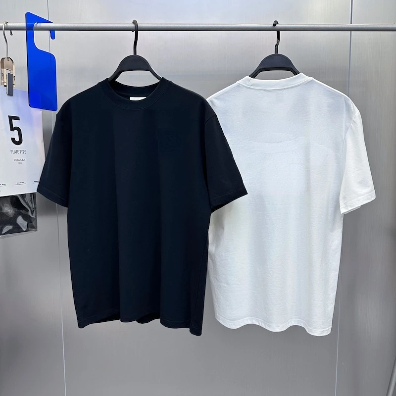 Pure Cotton Short Sleeved T-shirt for Men and Women Loose and Versatile Oversized Top Monochromatic Summer New 2024
Pure Cotton Short Sleeved T-shirt for Men and Women Loose and Versatile Oversized Top Monochromatic Summer New 2024