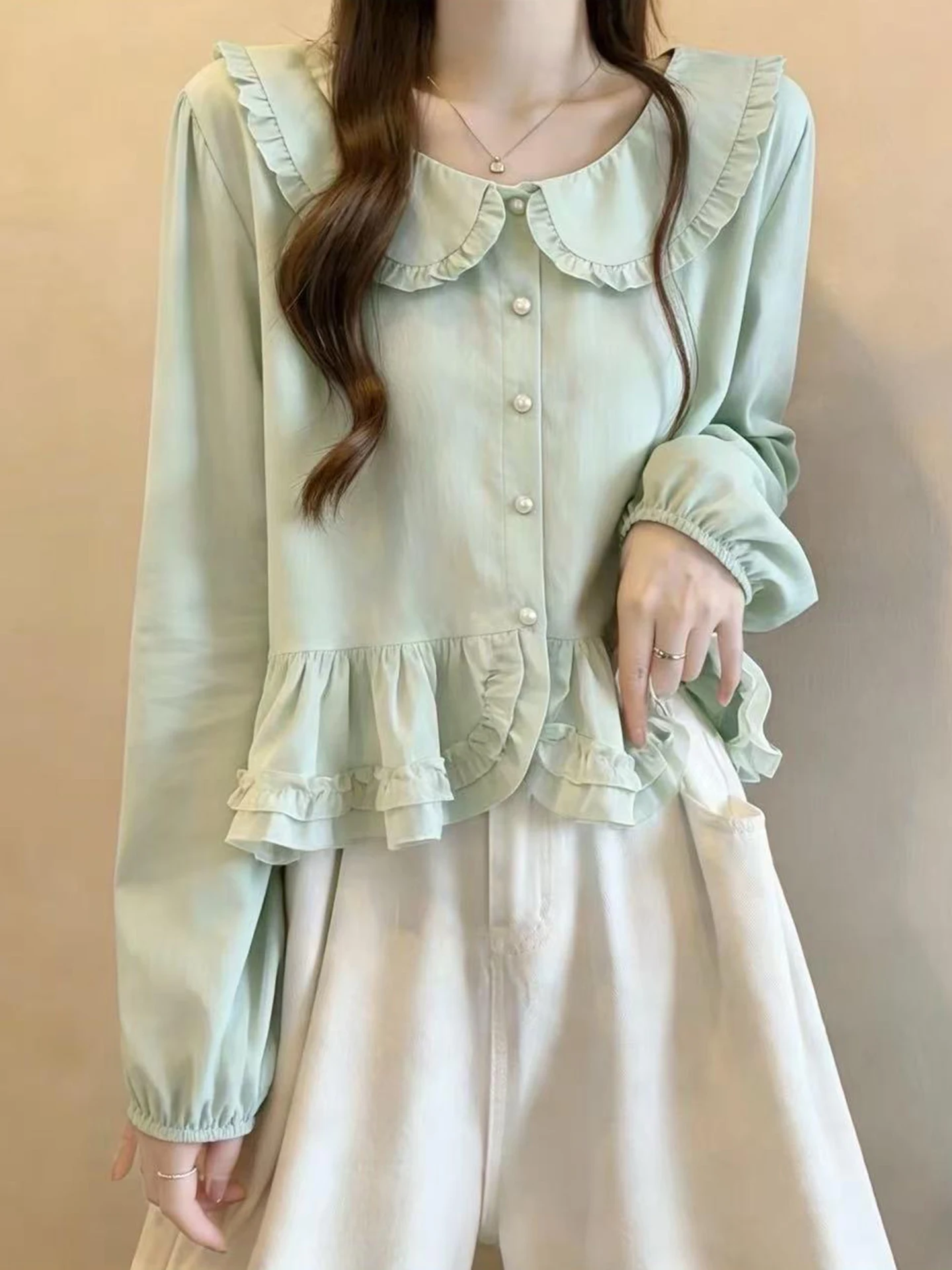 Женская рубашка с длинным рукавом и воротником-стойкой, больших размеров, весенняя, для повседневной носки, удобная, дышащая, в корейском стиле, свободного кроя, на пуговицах
Женская рубашка с длинным рукавом и воротником-стойкой, больших размеров, весенняя, для повседневной носки, удобная, дышащая, в корейском стиле, свободного кроя, на пуговицах