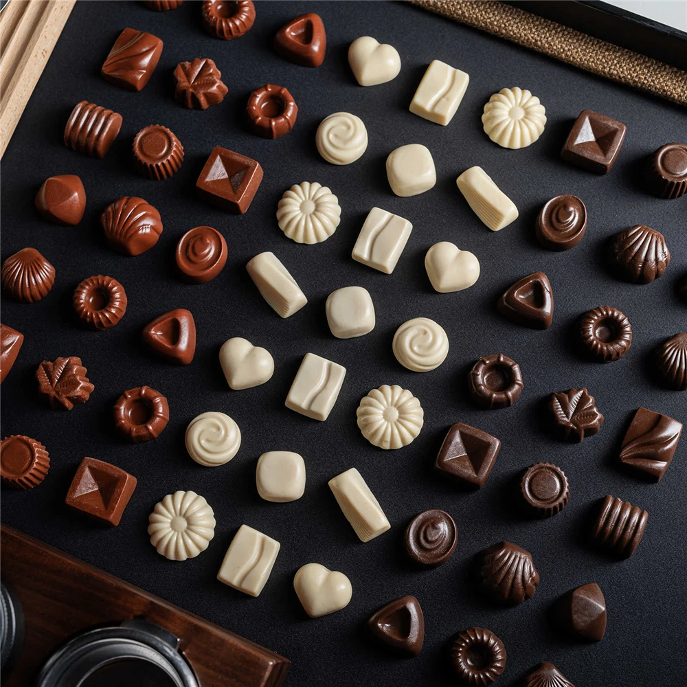 6 Pcs/Lot artificial desserts for decorations fake food display props hotel restaurant decoration simulation chocolate candy
6 Pcs/Lot artificial desserts for decorations fake food display props hotel restaurant decoration simulation chocolate candy