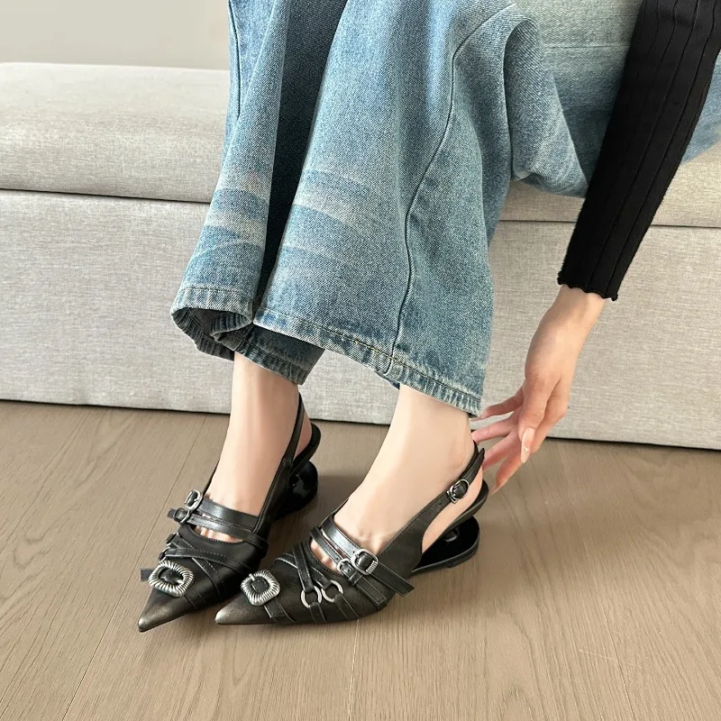 New Womens Shoes Retro French High Heeled Sandals for Woman Exquisite Pointed Tip Casual Shoes Designer Shoes Sandalias De Mujer
New Womens Shoes Retro French High Heeled Sandals for Woman Exquisite Pointed Tip Casual Shoes Designer Shoes Sandalias De Mujer