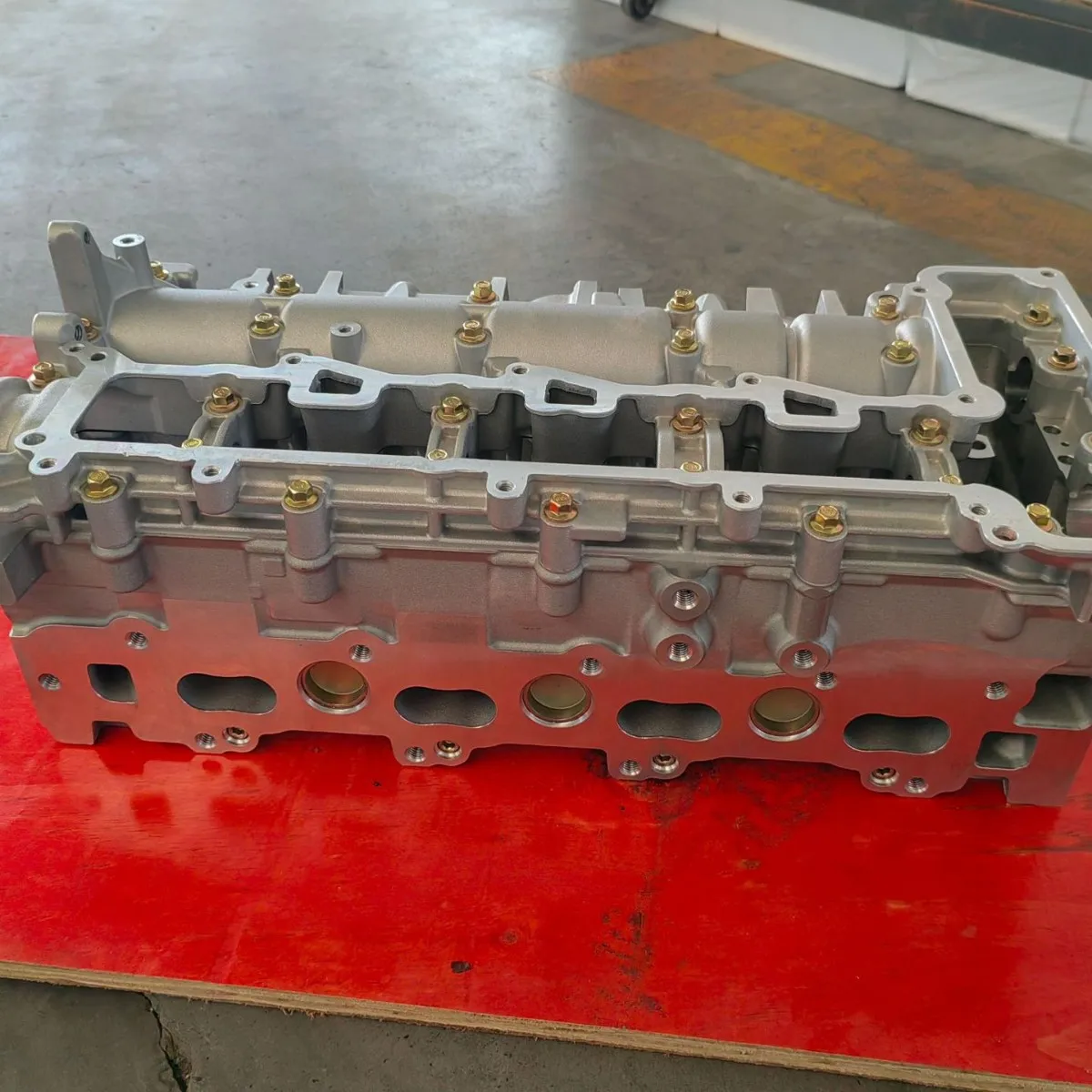 Auto Cylinder Head DW10FC 908997 Parts Auto Cylinder Head Quality Assurance
Auto Cylinder Head DW10FC 908997 Parts Auto Cylinder Head Quality Assurance