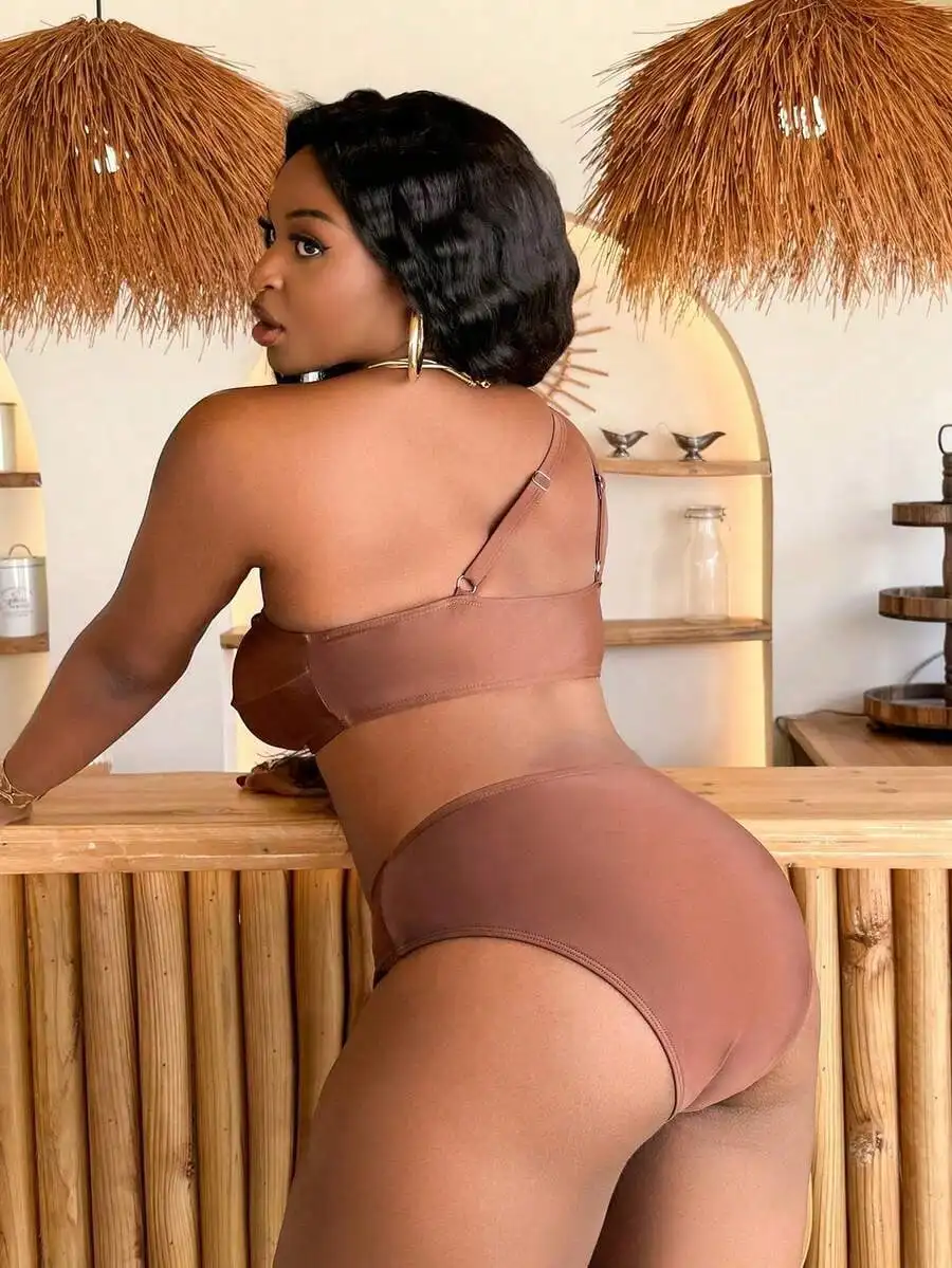 Curvy Fit Asymmetrical One Shoulder Bikini With Cutout And Metal Ring Accents
Curvy Fit Asymmetrical One Shoulder Bikini With Cutout And Metal Ring Accents