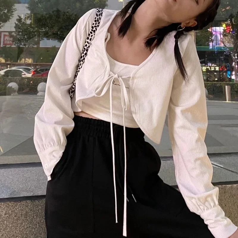 Jackets Women Coats Summer Korean Style Crops Sunscreen V-neck Harajuku Clothes Elegant Soft Long Sleeve Temperament Pure Simple
Jackets Women Coats Summer Korean Style Crops Sunscreen V-neck Harajuku Clothes Elegant Soft Long Sleeve Temperament Pure Simple