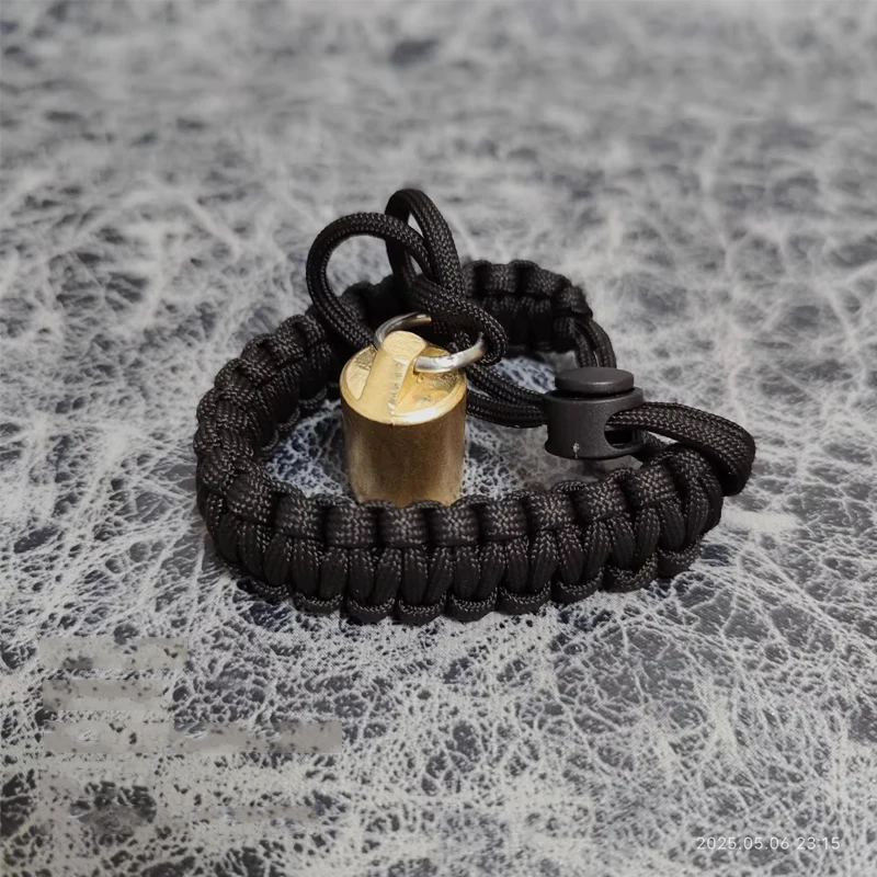 Открытый портативный EDC латунный кулон брелок против падения веревки инструмент
Открытый портативный EDC латунный кулон брелок против падения веревки инструмент