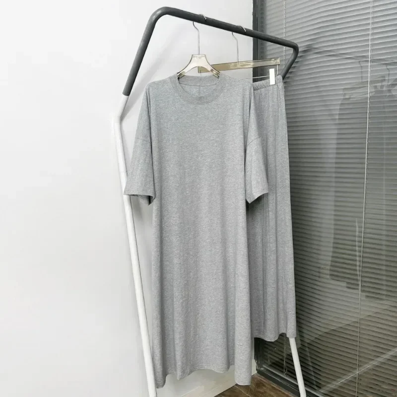 Fall and Winter Oversized Silhouette Back Center Seam T-shirt Dress Drawstring Elastic Waist Knitted Pants Cotton Sets for Women
Fall and Winter Oversized Silhouette Back Center Seam T-shirt Dress Drawstring Elastic Waist Knitted Pants Cotton Sets for Women