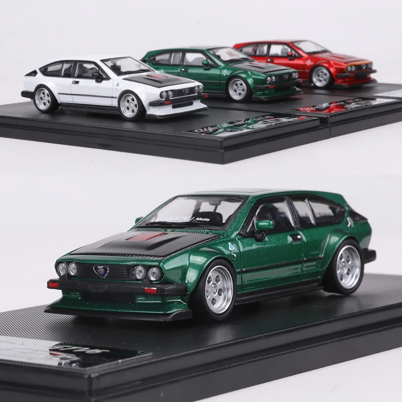 Diecast RM 1:64 Scale Alfa Romeo Gtv6 Wide Body Modified Open Cover Alloy Automobile Model Collectible Toy Gift Souvenir Display
Diecast RM 1:64 Scale Alfa Romeo Gtv6 Wide Body Modified Open Cover Alloy Automobile Model Collectible Toy Gift Souvenir Display