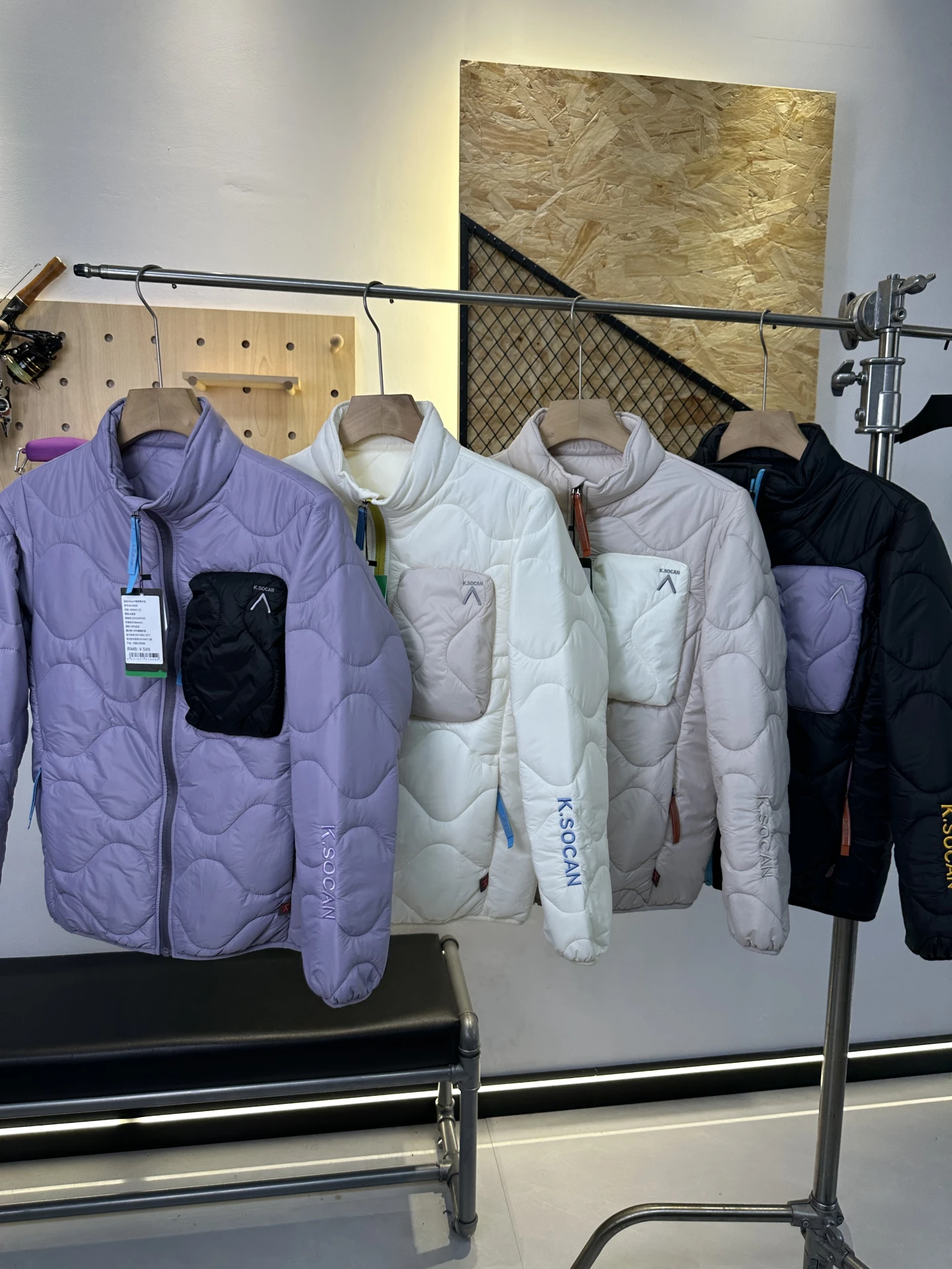 Теплый уличный хлопковый тюнет, зимний лыжный тюнер с воротником-стойкой, внутренняя моющаяся универсальная мужская длинная куртка на молнии све
Теплый уличный хлопковый тюнет, зимний лыжный тюнер с воротником-стойкой, внутренняя моющаяся универсальная мужская длинная куртка на молнии све