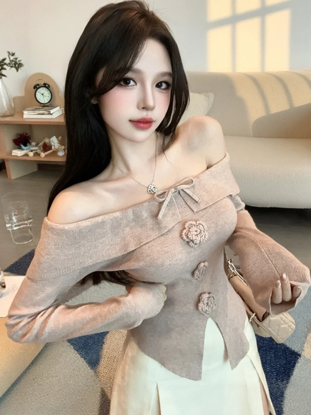 Красный вязаный топ приталенного кроя с асимметричным подолом и 3D-цветочным дизайном для женщин: модный осенне-зимний стиль, повседневная одежда
Красный вязаный топ приталенного кроя с асимметричным подолом и 3D-цветочным дизайном для женщин: модный осенне-зимний стиль, повседневная одежда