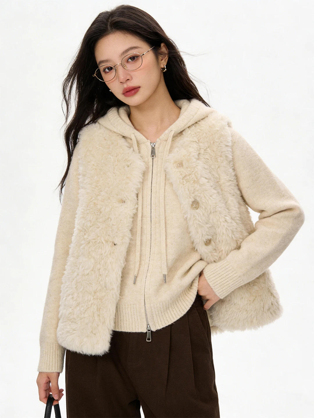 Korean Sle Simple round Ne Lamb Fur Vest Winter Warm Inteated Leather And Fur New 2025 Jaet Vest Anti-Aging
Korean Sle Simple round Ne Lamb Fur Vest Winter Warm Inteated Leather And Fur New 2025 Jaet Vest Anti-Aging