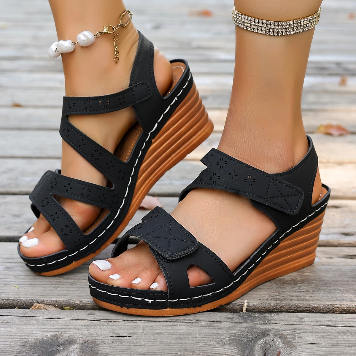 Women Sandals Comfortable Chunky Heel Sandals Large Size Shoes2025 New Versatile Roman Platform Shoes Women Zapatos De Mujer
Women Sandals Comfortable Chunky Heel Sandals Large Size Shoes2025 New Versatile Roman Platform Shoes Women Zapatos De Mujer