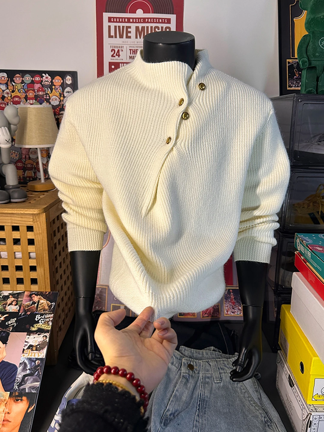 Мужской осенне-зимний свитер с высоким воротником, бронзовыми пуговицами, для повседневной носки, комфортный, с длинным рукавом
Мужской осенне-зимний свитер с высоким воротником, бронзовыми пуговицами, для повседневной носки, комфортный, с длинным рукавом