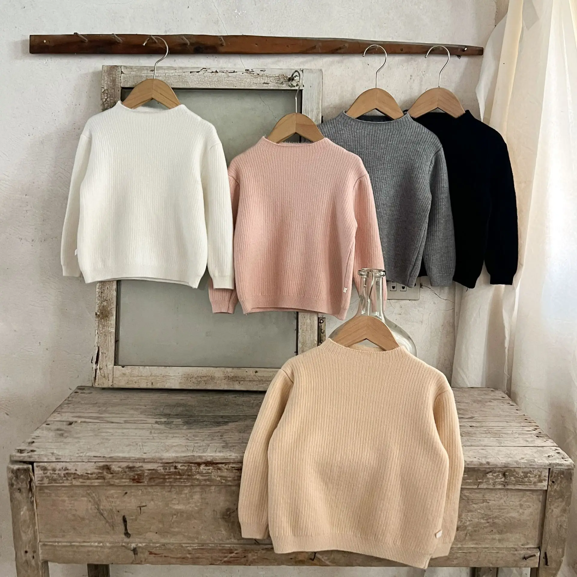 Ins Autumn Winter Baby Girl Sweater Cotton Fleece Thicken Little Girl Pullovers Turtleneck Solid Velvet Toddler Girl Undershirts
Ins Autumn Winter Baby Girl Sweater Cotton Fleece Thicken Little Girl Pullovers Turtleneck Solid Velvet Toddler Girl Undershirts