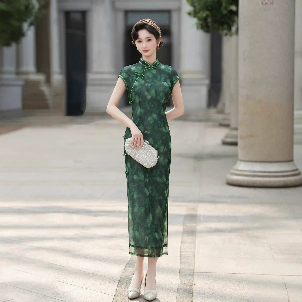 Традиционный Cheongsam с цветочным принтом, новое платье в китайском стиле, женское сексуальное длинное Ципао без рукавов, классический восточный костюм, Vestidos
Традиционный Cheongsam с цветочным принтом, новое платье в китайском стиле, женское сексуальное длинное Ципао без рукавов, классический восточный костюм, Vestidos
