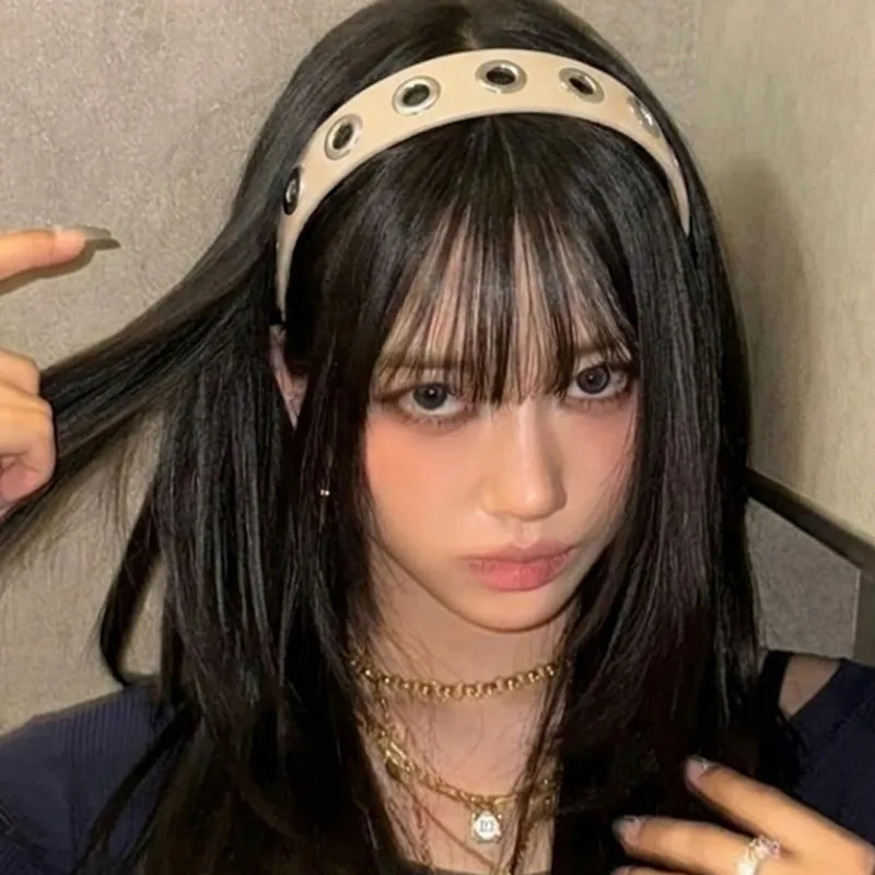 Gothic Punk Headband Vintage PU Leather Hollow Ring Hair Hoop Studded Wide Non Slip Hair Band Women Street Party Daily Wear
Gothic Punk Headband Vintage PU Leather Hollow Ring Hair Hoop Studded Wide Non Slip Hair Band Women Street Party Daily Wear