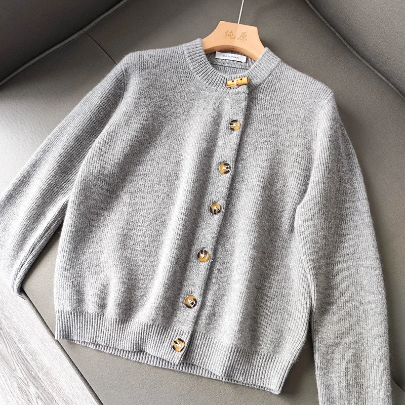 Soft Pure Camere Knitwear Long Sve round Ne Coat ey Asymmetrical Button Design Bamboo Knot Women's Premium Faion
Soft Pure Camere Knitwear Long Sve round Ne Coat ey Asymmetrical Button Design Bamboo Knot Women's Premium Faion