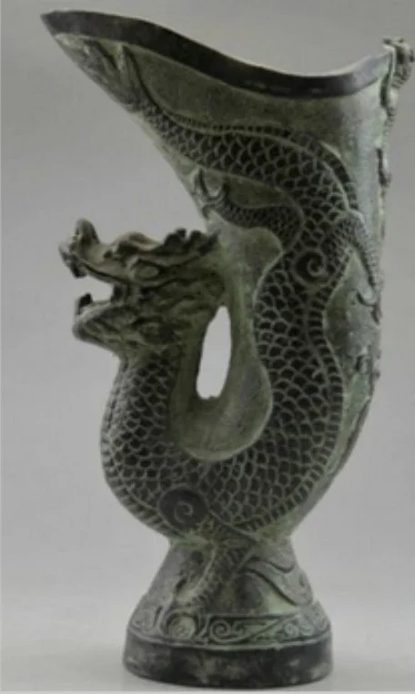 Metal Crafts Collectible Decorated Old Handwork Bronze Carved Dragon Vase fast
Metal Crafts Collectible Decorated Old Handwork Bronze Carved Dragon Vase fast
