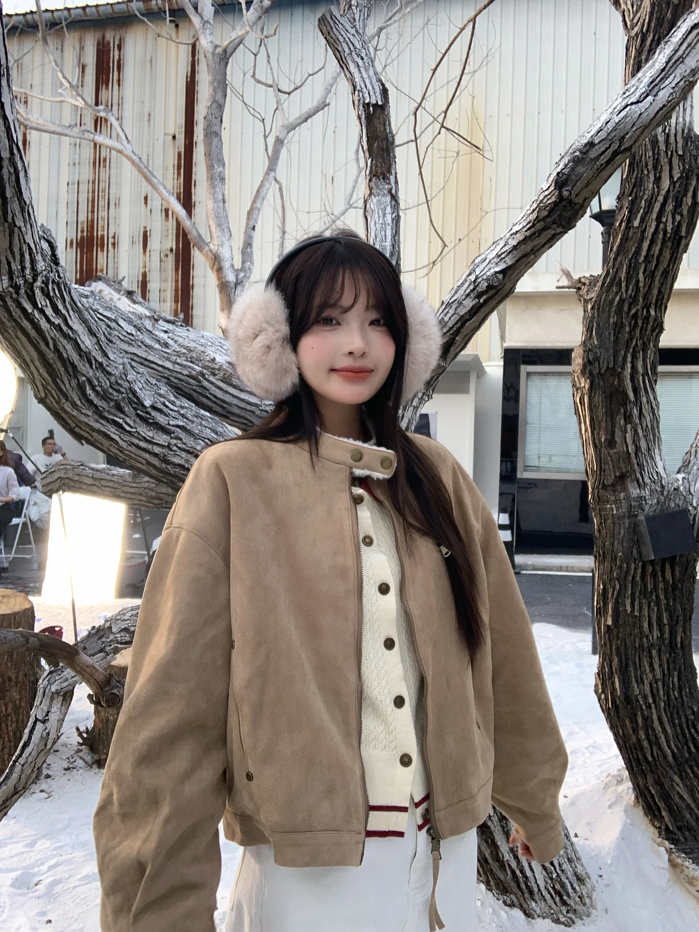 Корейский Sle Thiened Fce на подкладке, свободный женский тюнер, теплое повседневное универсальное утягивающее пальто для зимней повседневной носки
Корейский Sle Thiened Fce на подкладке, свободный женский тюнер, теплое повседневное универсальное утягивающее пальто для зимней повседневной носки