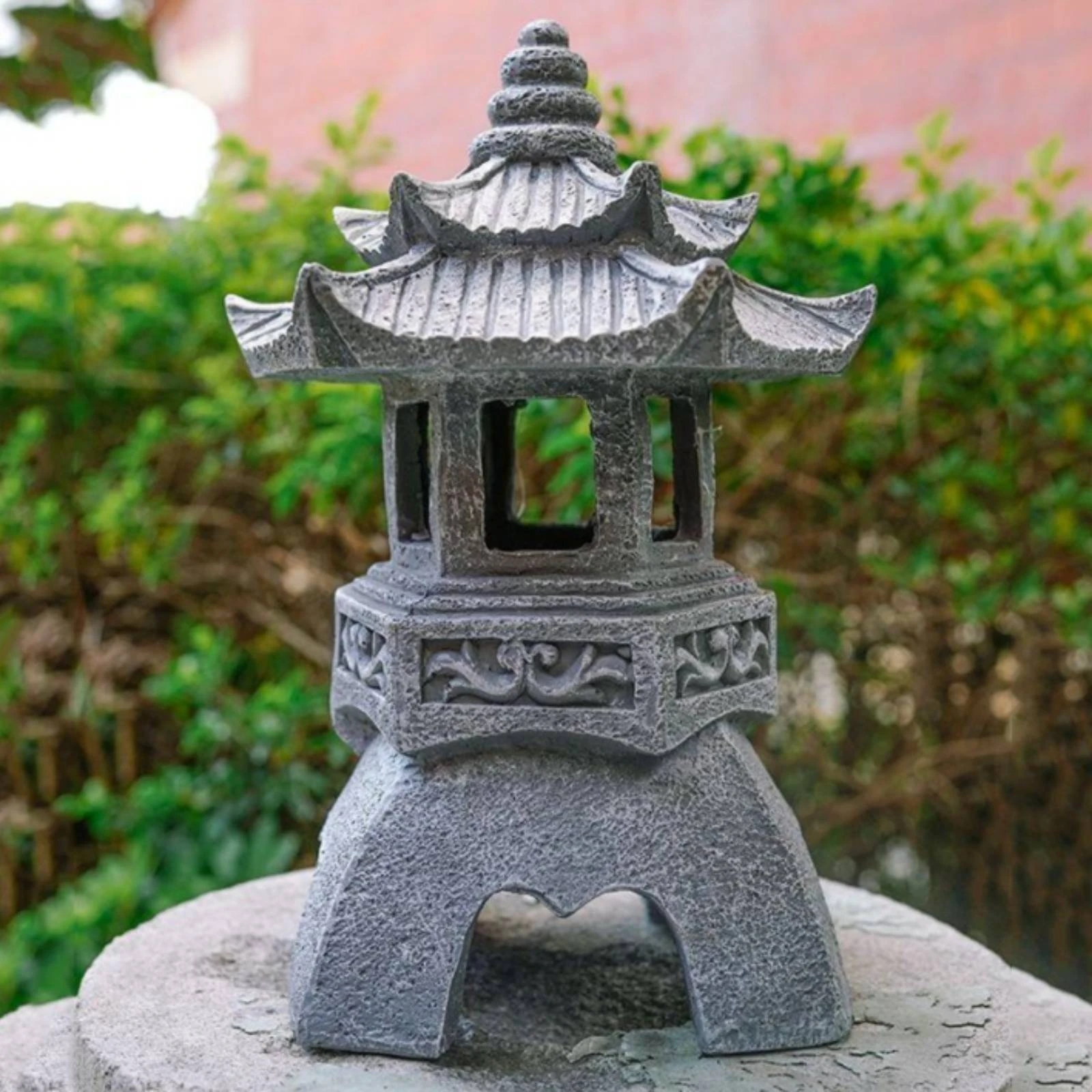 Pagoda Lantern Tiered Stone Lantern Japanese Pagoda Carved Garden Ornament Oriental for Courtyard, Balcony
Pagoda Lantern Tiered Stone Lantern Japanese Pagoda Carved Garden Ornament Oriental for Courtyard, Balcony
