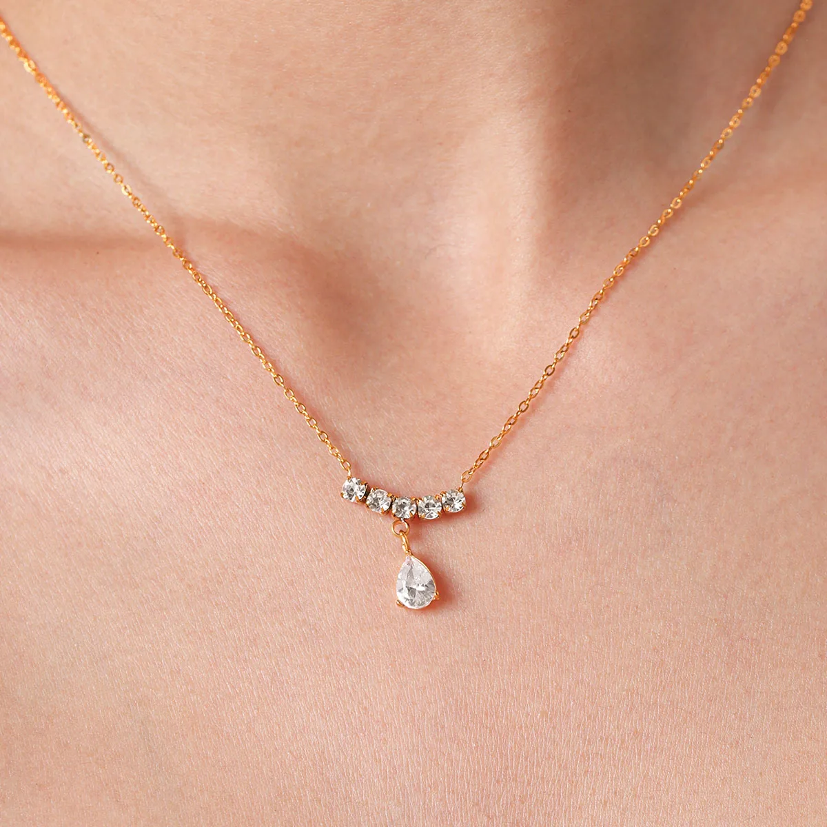 Teardrop Zircon Pendant O Chain Necklace PVD Gold Plated Stainless Steel For Women's Waterproof Tarnish High Quality Jewelry
Teardrop Zircon Pendant O Chain Necklace PVD Gold Plated Stainless Steel For Women's Waterproof Tarnish High Quality Jewelry