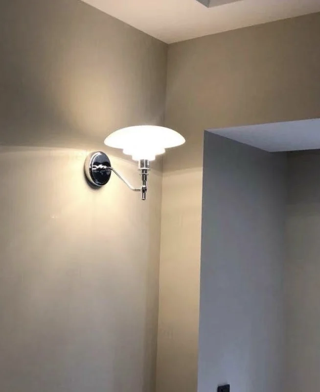 Danish glass ph3/2 wall lamp designer light luxury decorative bedside lamp creative simple corridor corridor wall lamp
Danish glass ph3/2 wall lamp designer light luxury decorative bedside lamp creative simple corridor corridor wall lamp