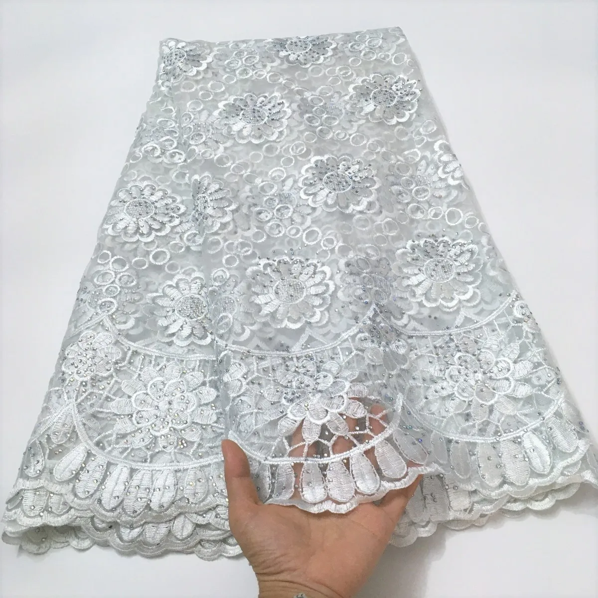 Pure White French Lace Fabric With Stones High Quality Nigerian Lace Fabric African Voile Lace Fabric For Wedding Party LYX10
Pure White French Lace Fabric With Stones High Quality Nigerian Lace Fabric African Voile Lace Fabric For Wedding Party LYX10