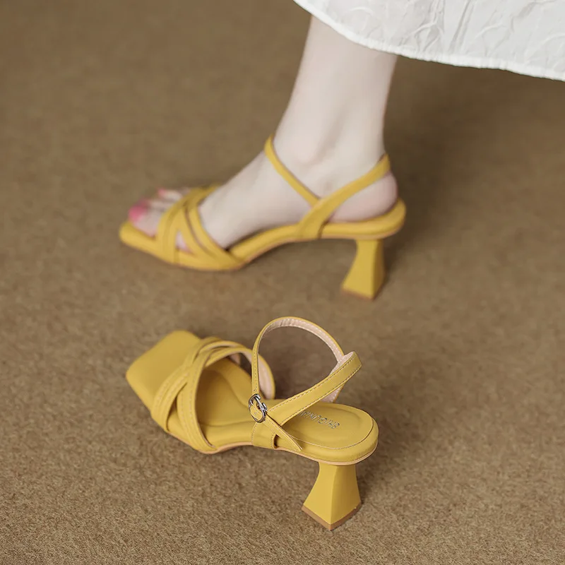 2026 Summer Premium Faux Leather Crisscross Strap Buckle Square Toe Block Heel Sandals Comfort Office Casual Occasion
2026 Summer Premium Faux Leather Crisscross Strap Buckle Square Toe Block Heel Sandals Comfort Office Casual Occasion